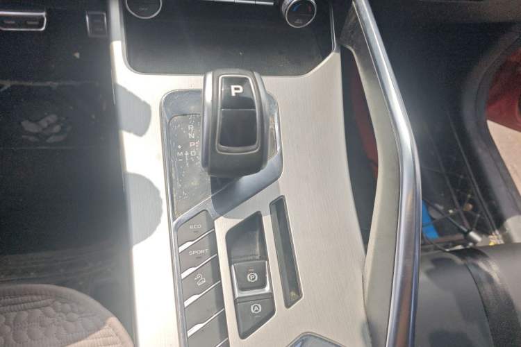 Used Geely Auto Coolray 2020 PRO 260T DCT Light Knight BSG Gear Lever