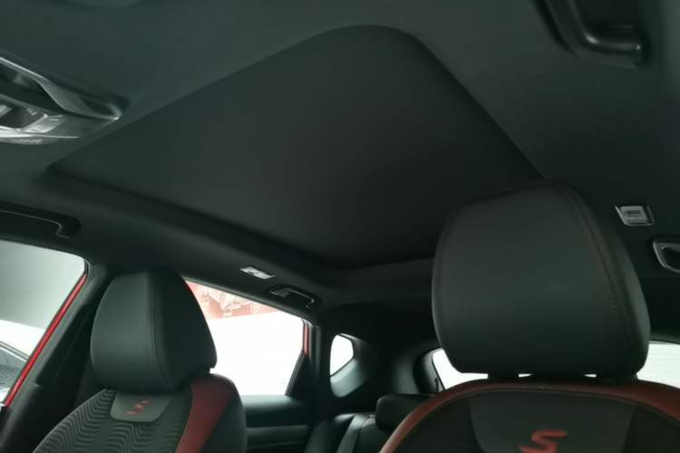 Used Geely Auto Coolray 2020 PRO 260T DCT Knight Headliner