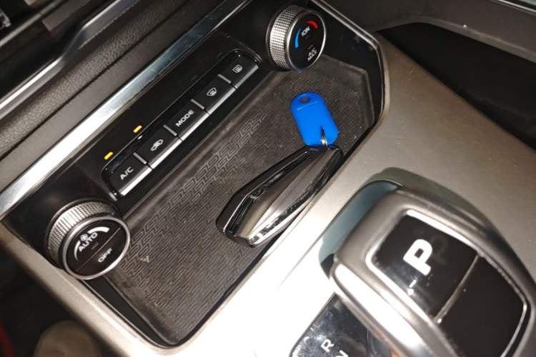 Used Geely Auto Coolray 2020 PRO 260T DCT Knight Interior 1