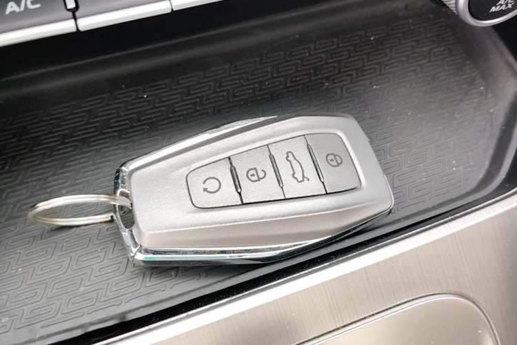 Used Geely Auto Coolray 2020 PRO 260T DCT Knight Interior 1