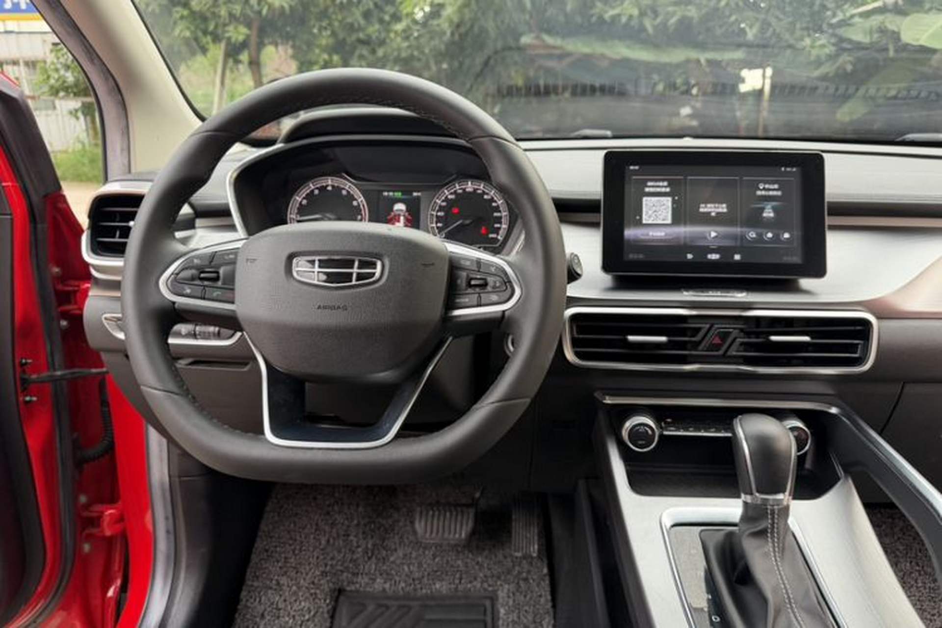 Used Geely Auto Coolray 2020 PRO 240T DCT Hunter Interior 3