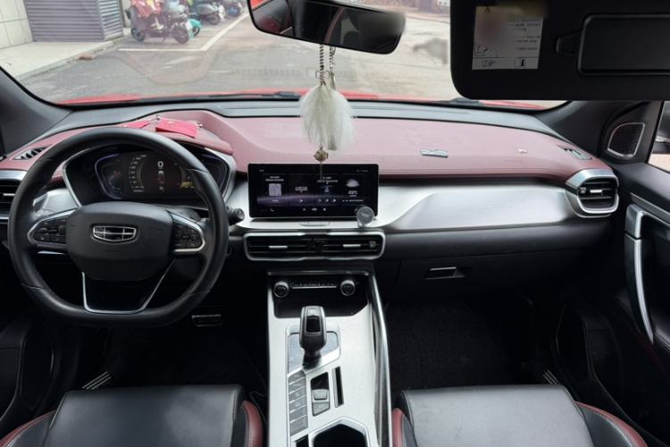 Used Geely Auto Coolray 2020 PRO 260T DCT Ranger Interior 4