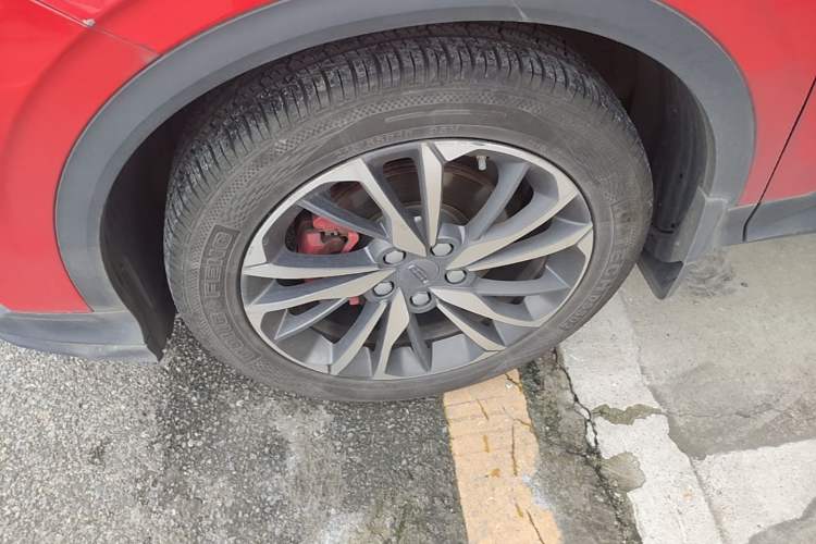 Used Geely Auto Coolray 2020 PRO 260T DCT Ranger Left Front Wheel Hub