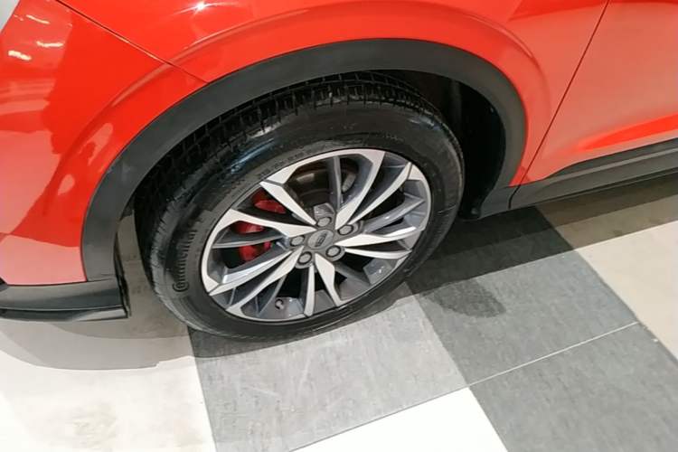 Used Geely Auto Coolray 2020 PRO 260T DCT Ranger Left Front Wheel Hub