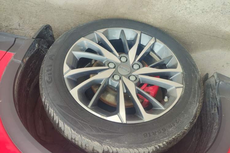 Used Geely Auto Coolray 2020 PRO 260T DCT Knight Left Front Wheel Hub