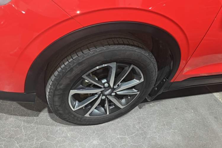 Used Geely Auto Coolray 2020 Facelift 240T DCT Hunter Left Front Wheel Hub