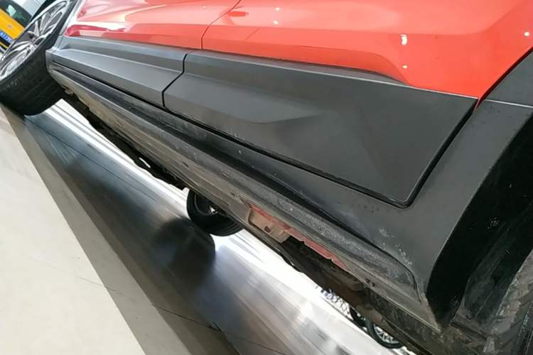 Used Geely Auto Coolray 2020 PRO 260T DCT Ranger Left Side Sill