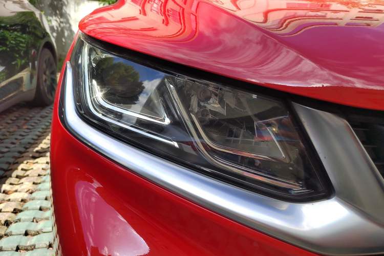 Used Geely Auto Coolray 2020 PRO 240T DCT Hunter Right Front Headlight
