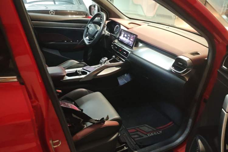 Used Geely Auto Coolray 2020 PRO 260T DCT Knight Right Front Seat