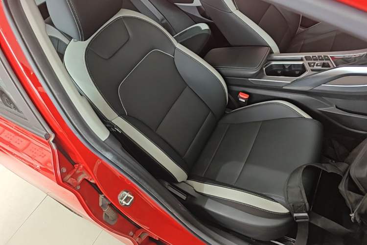 Used Geely Auto Coolray 2020 PRO 240T DCT Hunter Right Front Seat