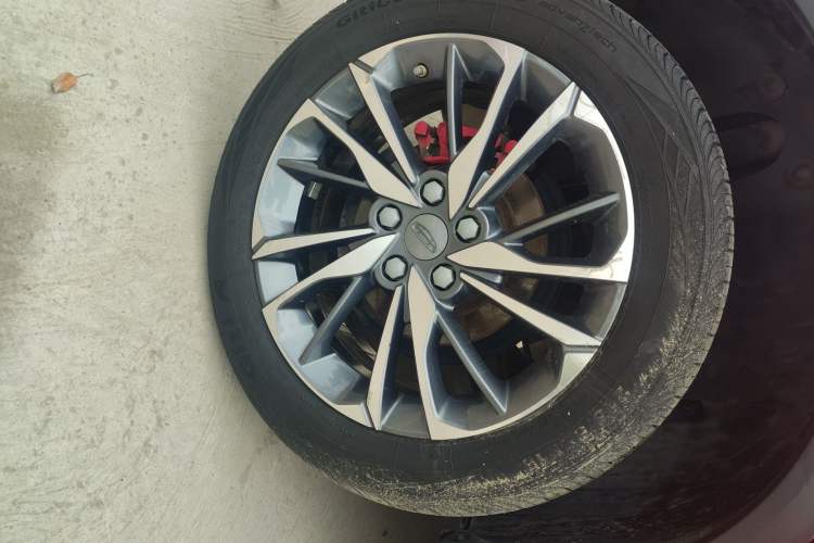 Used Geely Auto Coolray 2020 PRO 260T DCT Knight Right Rear Wheel Hub