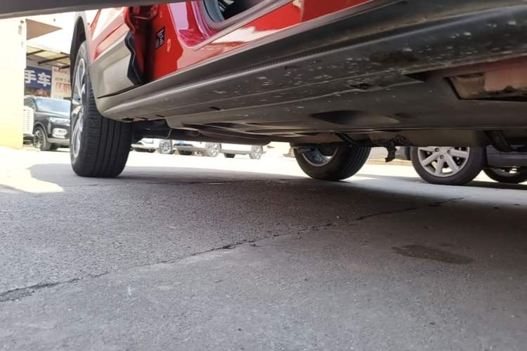 Used Geely Auto Coolray 2020 PRO 260T DCT Ranger Right Side Sill