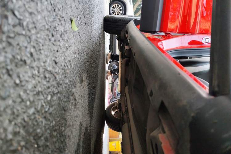 Used Geely Auto Coolray 2020 PRO 240T DCT Hunter Right Side Sill
