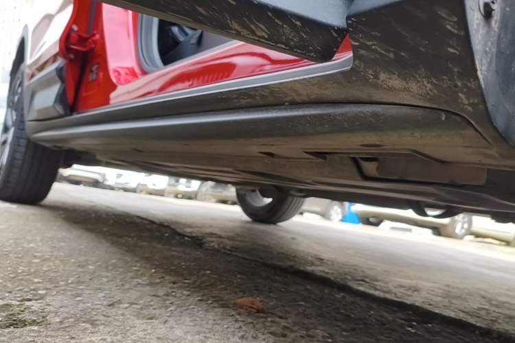 Used Geely Auto Coolray 2020 PRO 260T DCT Battle Right Side Sill