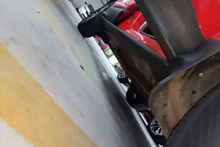Used Geely Auto Coolray 2020 240T Manual Archer Right Side Sill