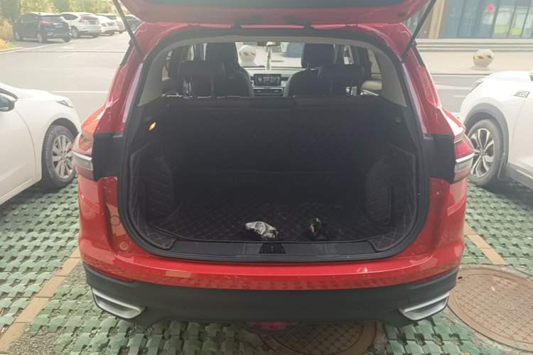 Used Geely Auto Coolray 2020 Facelift 240T DCT Hunter Trunk