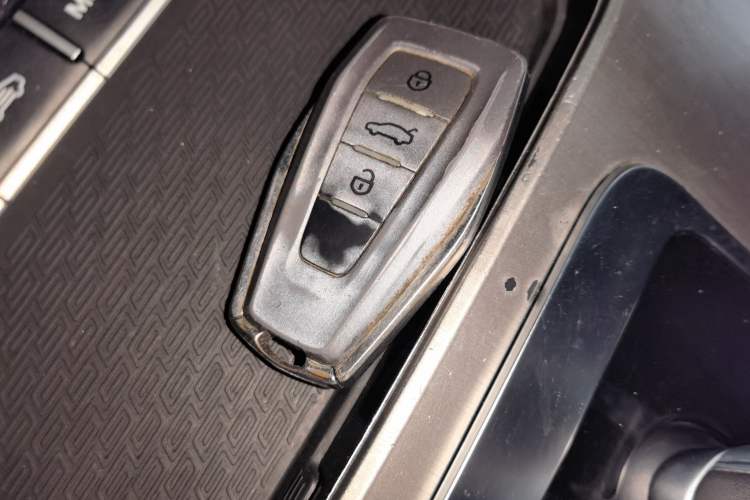 Used Geely Auto Coolray 2020 PRO 260T DCT Knight Vehicle Key