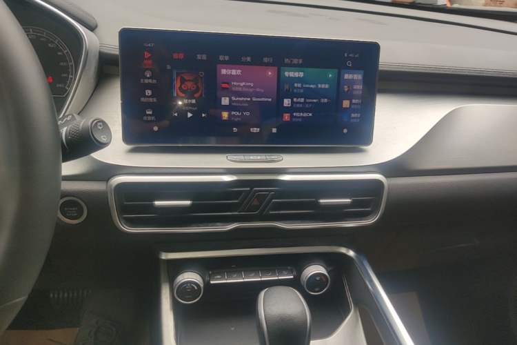 Used Geely Auto Coolray 2020 PRO 240T DCT Hunter Audio And AC Panel
