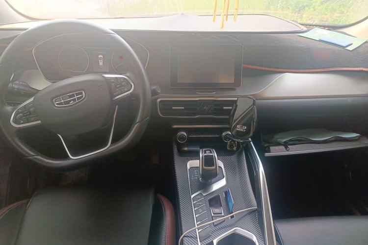 Used Geely Auto Coolray 2020 Facelift 240T DCT Hunter Center Console