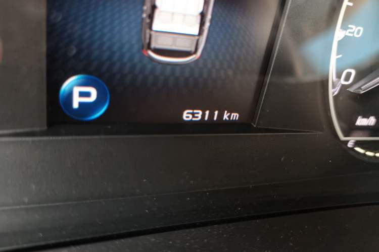 Used Geely Auto Coolray 2020 PRO 260T DCT Knight Odometer Close Up