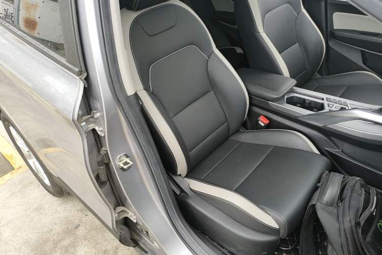 Used Geely Auto Coolray 2020 PRO 240T DCT Hunter Right Front Seat