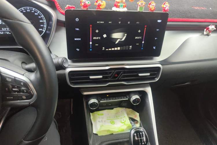 Used Geely Auto Coolray 2020 240T Manual Archer Audio And AC Panel