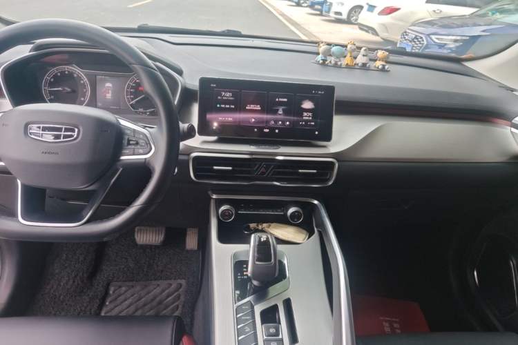 Used Geely Auto Coolray 2020 Facelift 240T DCT Hunter Audio And AC Panel