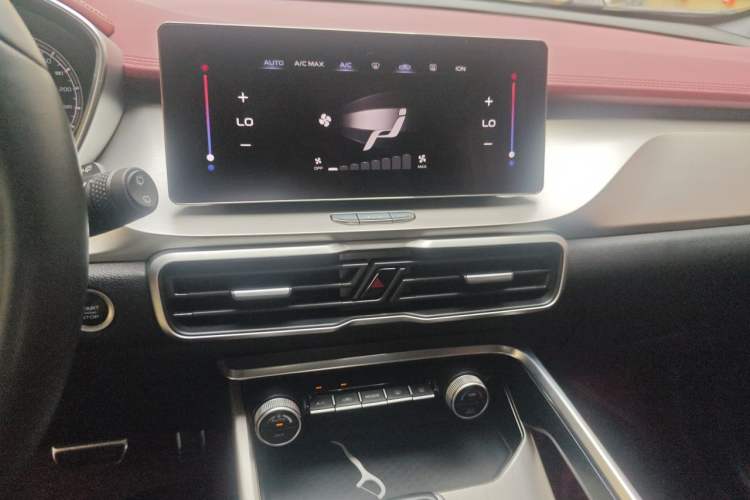 Used Geely Auto Coolray 2020 PRO 260T DCT Knight Audio And AC Panel