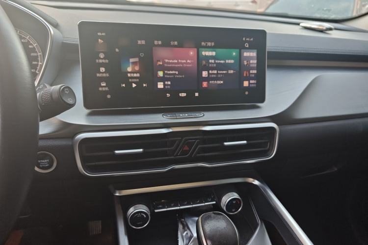 Used Geely Auto Coolray 2020 PRO 240T DCT Hunter Audio And AC Panel