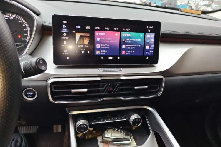 Used Geely Auto Coolray 2020 Facelift 240T DCT Hunter Audio And AC Panel