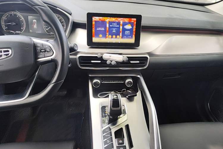 Used Geely Auto Coolray 2020 Facelift 240T DCT Hunter Audio And AC Panel