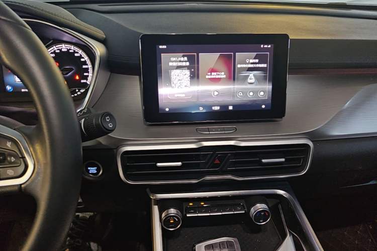 Used Geely Auto Coolray 2020 Facelift 240T DCT Hunter Audio And AC Panel