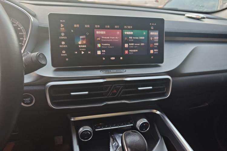 Used Geely Auto Coolray 2020 PRO 240T DCT Hunter Audio And AC Panel