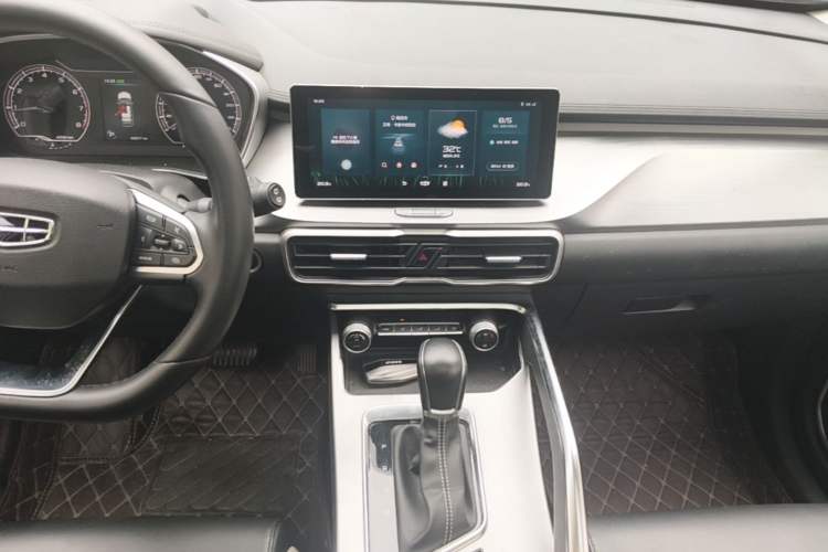 Used Geely Auto Coolray 2020 PRO 240T DCT Hunter Audio And AC Panel
