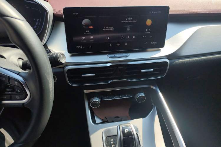 Used Geely Auto Coolray 2020 PRO 260T DCT Ranger Audio And AC Panel