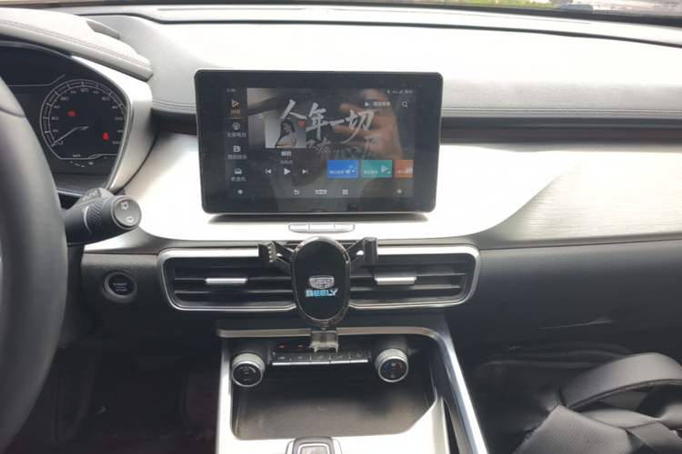 Used Geely Auto Coolray 2020 Facelift 240T DCT Hunter Audio And AC Panel
