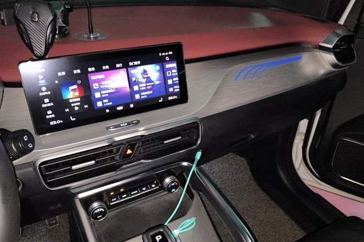 Used Geely Auto Coolray 2020 PRO 260T DCT Battle Audio And AC Panel