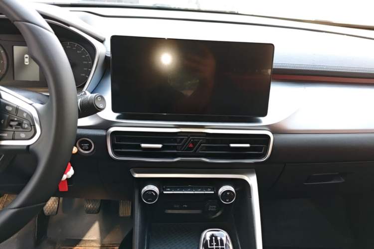 Used Geely Auto Coolray 2020 240T Manual Archer Audio And AC Panel