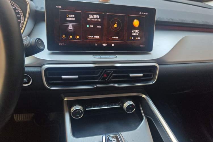 Used Geely Auto Coolray 2020 Facelift 240T DCT Hunter Audio And AC Panel