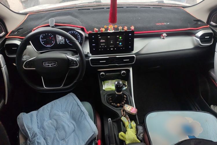 Used Geely Auto Coolray 2020 240T Manual Archer Center Console