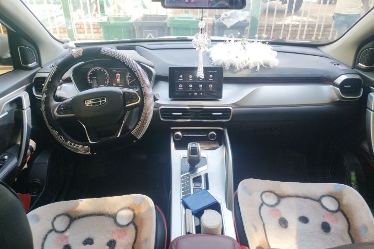 Used Geely Auto Coolray 2020 Facelift 240T DCT Hunter Center Console