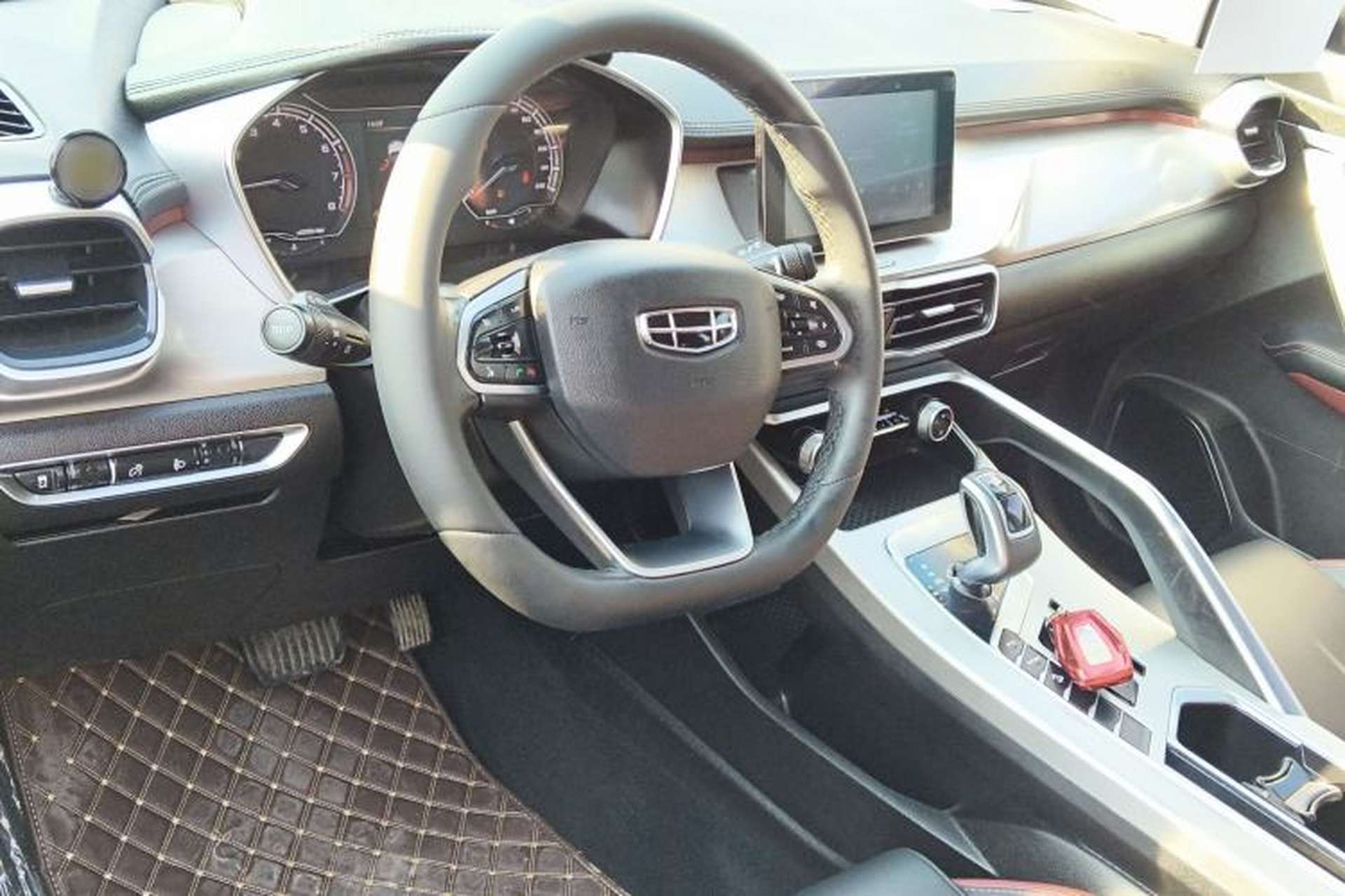 Used Geely Auto Coolray 2020 Facelift 240T DCT Hunter Center Console