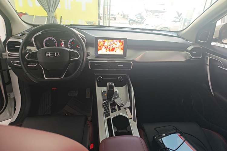 Used Geely Auto Coolray 2020 Facelift 240T DCT Hunter Center Console