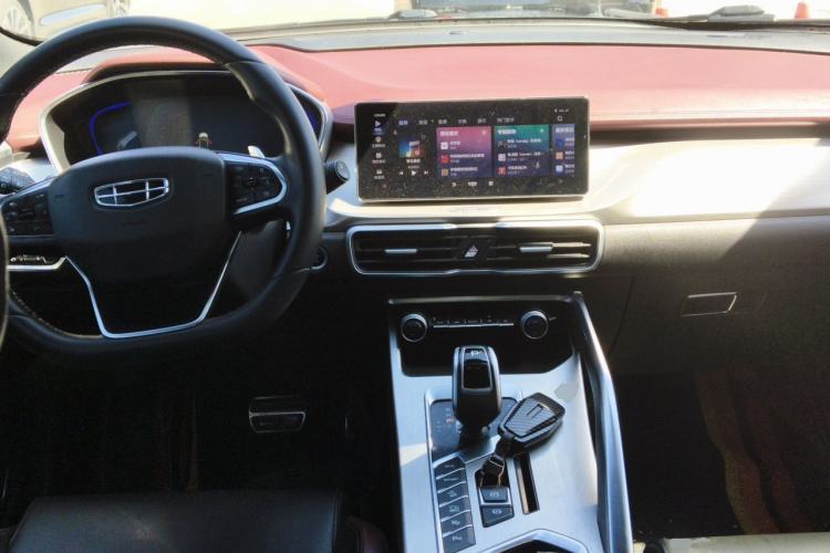 Used Geely Auto Coolray 2020 PRO 260T DCT Battle Center Console