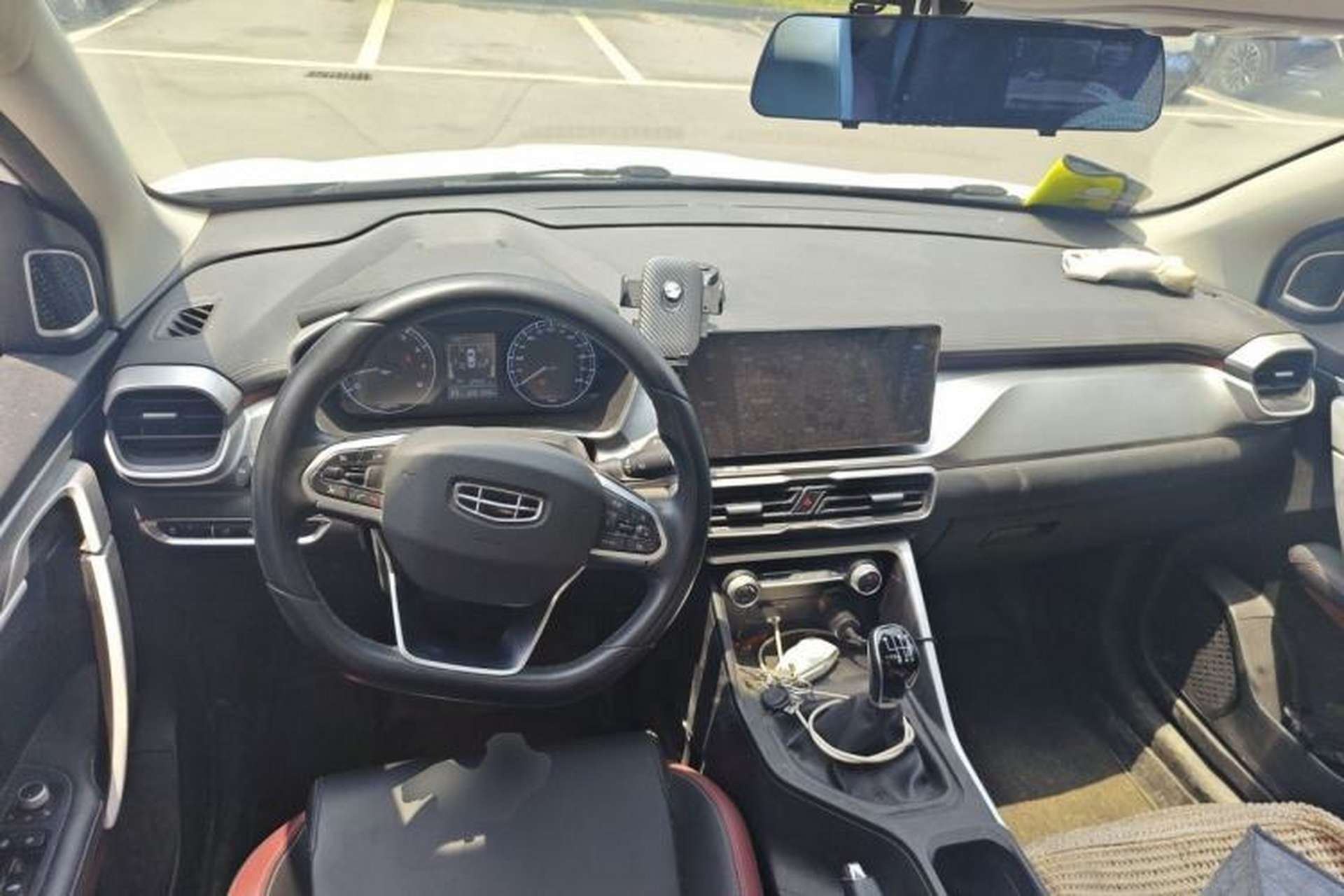 Used Geely Auto Coolray 2020 240T Manual Archer Center Console
