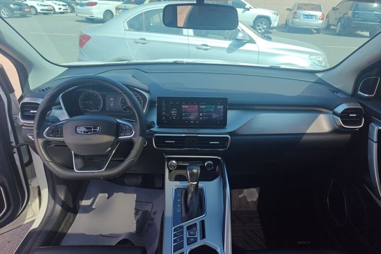 Used Geely Auto Coolray 2020 PRO 240T DCT Hunter Center Console