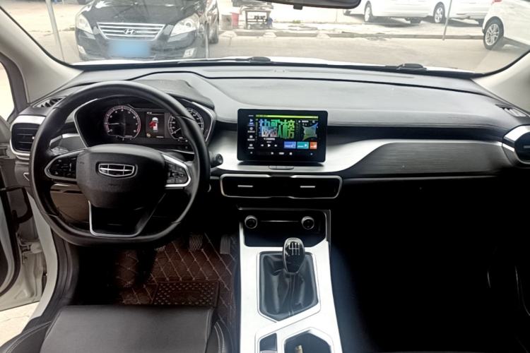 Used Geely Auto Coolray 2020 PRO 240T Manual Shooter Center Console