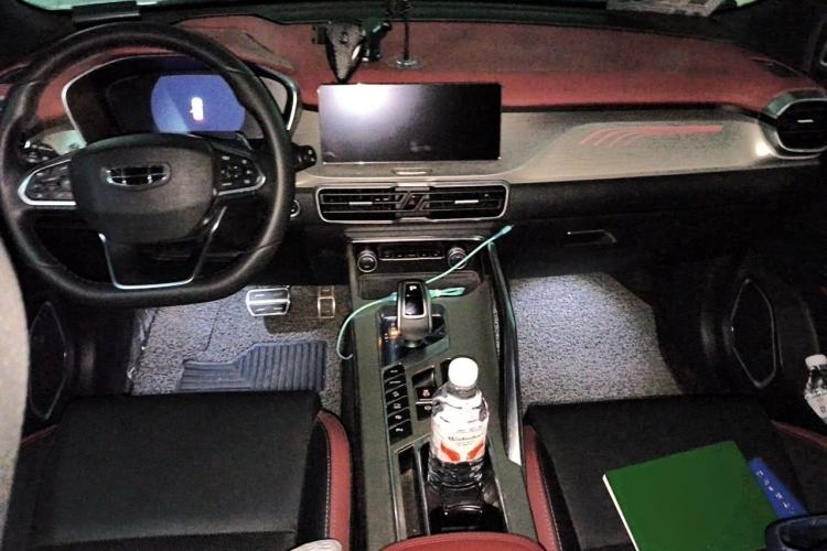 Used Geely Auto Coolray 2020 PRO 260T DCT Battle Center Console