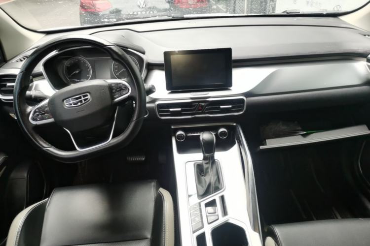 Used Geely Auto Coolray 2020 PRO 240T DCT Hunter Center Console