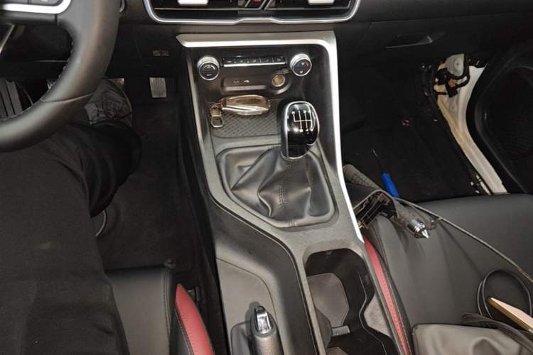 Used Geely Auto Coolray 2020 240T Manual Archer Gear Lever